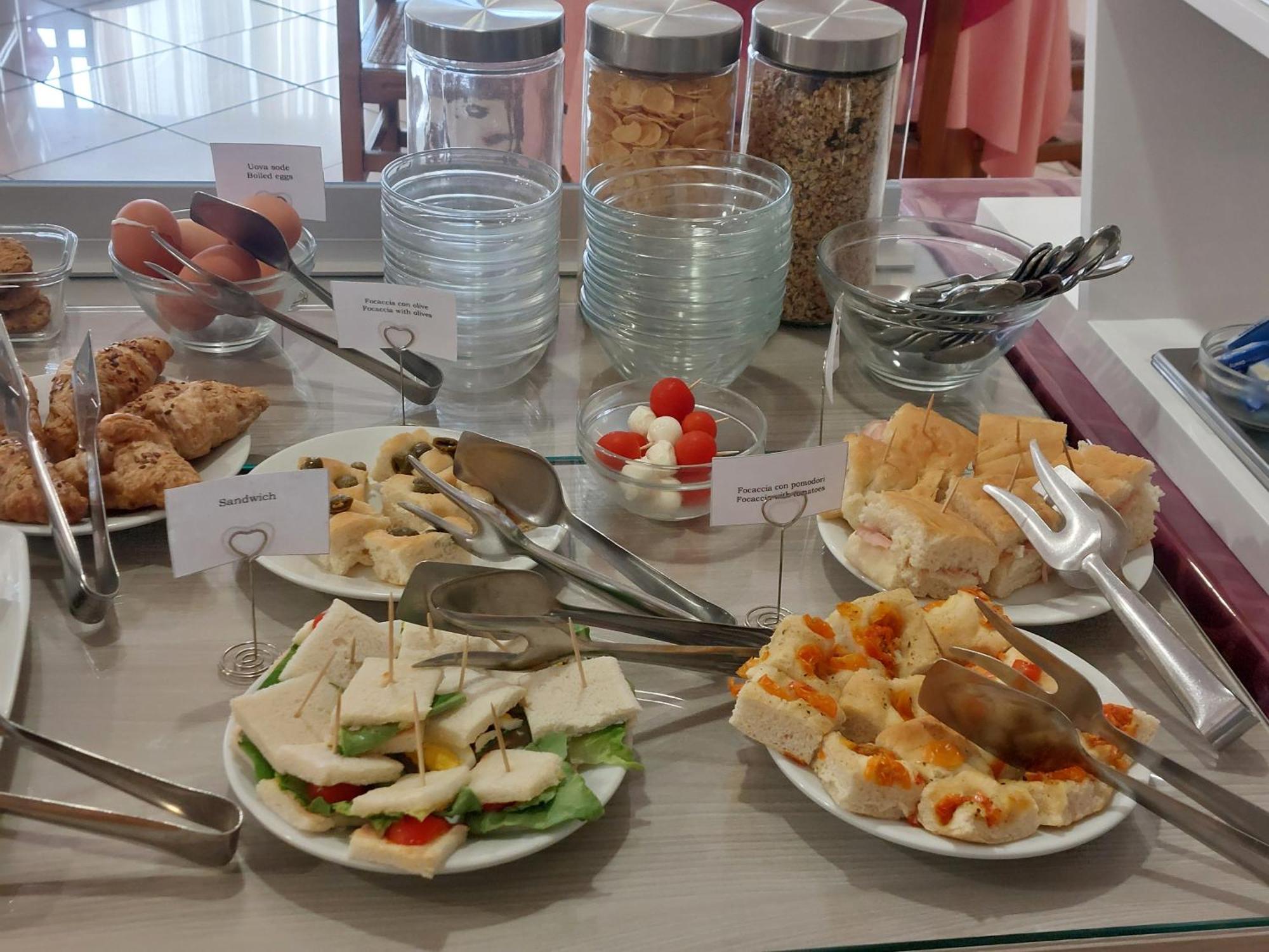 Hotel Villa Aurora 벨레지아아지마리나 외부 사진