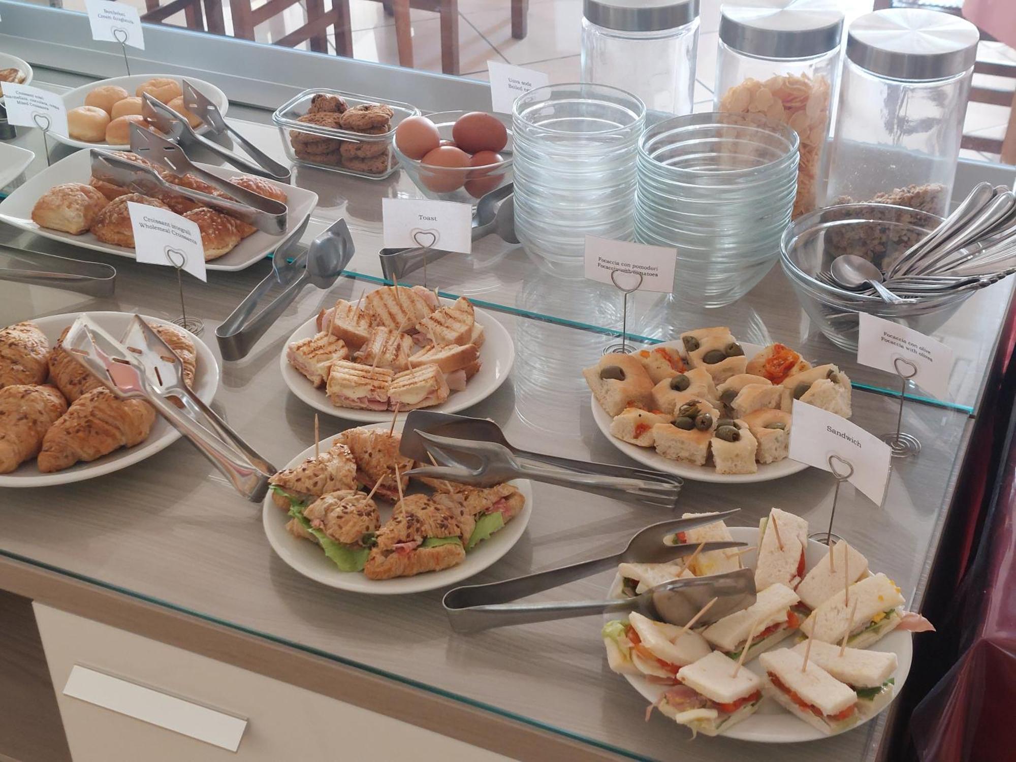 Hotel Villa Aurora 벨레지아아지마리나 외부 사진
