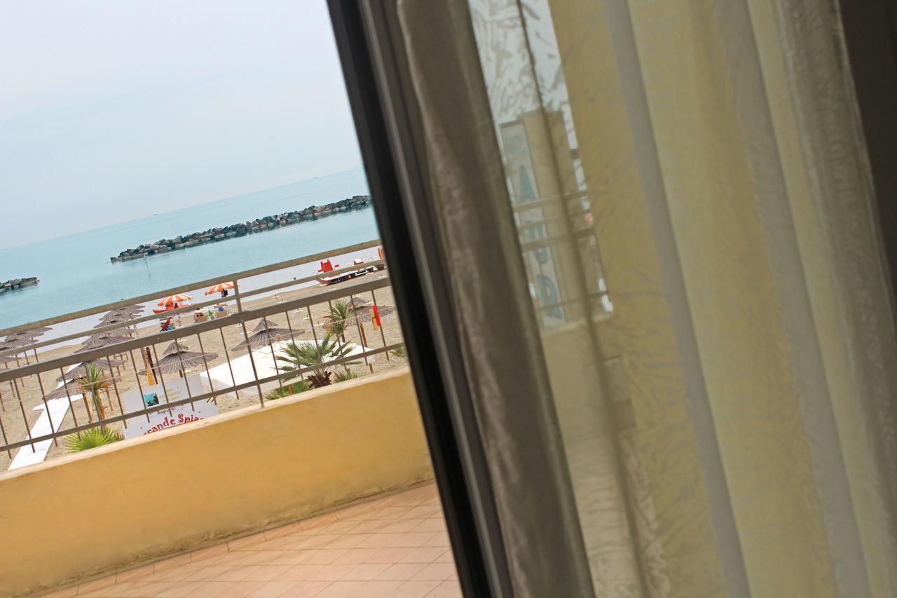 Hotel Villa Aurora 벨레지아아지마리나 외부 사진