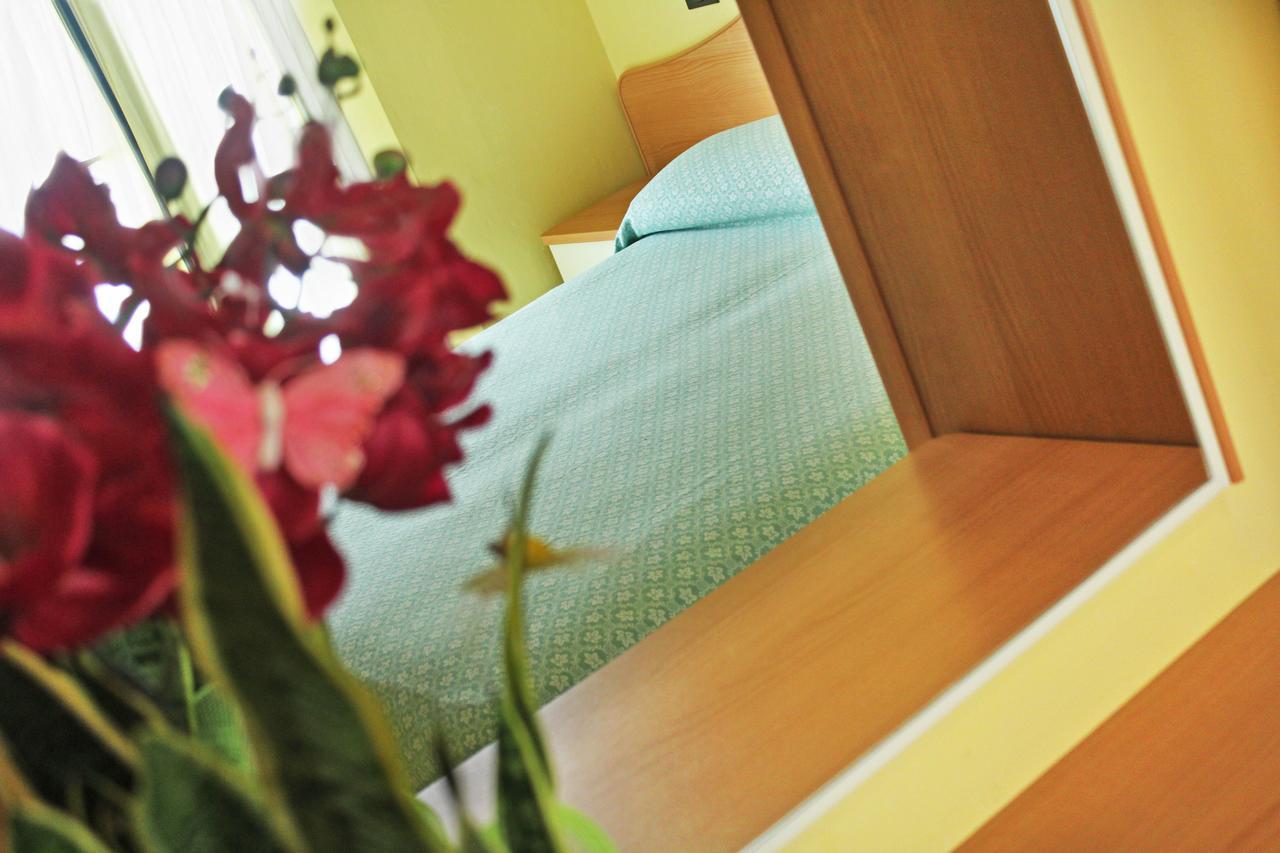 Hotel Villa Aurora 벨레지아아지마리나 외부 사진